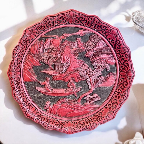 Antique Chinese Hand Carved Cinnabar Lacquer Scalloped Plate - Picture 1 of 11